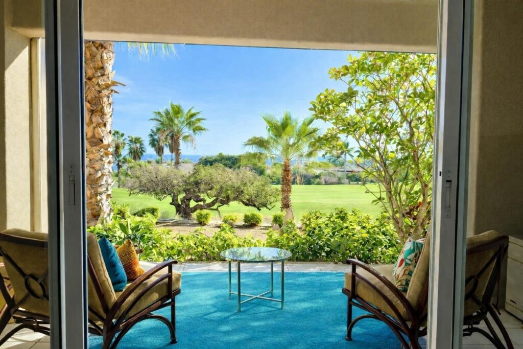 Los Cabos Paraiso Del Tezal Penthouse in Cabo San Lucas - Paraíso del Tezal #401An exclusive, one-of-a-kind custom penthouse in the heart of El Tezal.Fully furnished with designer décor and move-in ready this property combines elegance, comfort, and breathtaking for sale