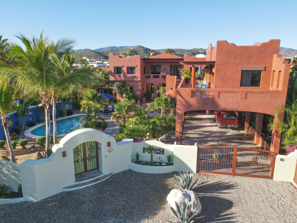 Los Cabos Fundadores Villa Maralta 62 offers contemporary coastal living in Puerto Los Cabos.This newly built 5-bedroom residence is designed around seamless indoor-outdoor flow, with main living areas opening toward the terrace, pool, and ocean – Casita 3 Diamanté, Pacific, Pacific, BS