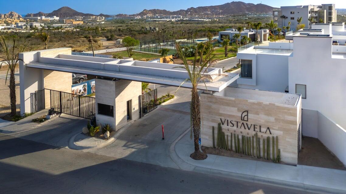 Los Cabos Vista Vela Sunset Vista Vela Sunset where location and luxury come together. This development is perfect for both full time living and vacation rentals! Located 3 minutes from El Huerta, 5 minutes from the Marina, Walmart, Medano beach, Costco as well as 3 plazas and 11 restaurants.Enjoy the arch – Vista Vela Sunset, Cabo Corridor, Cabo Corridor, BS