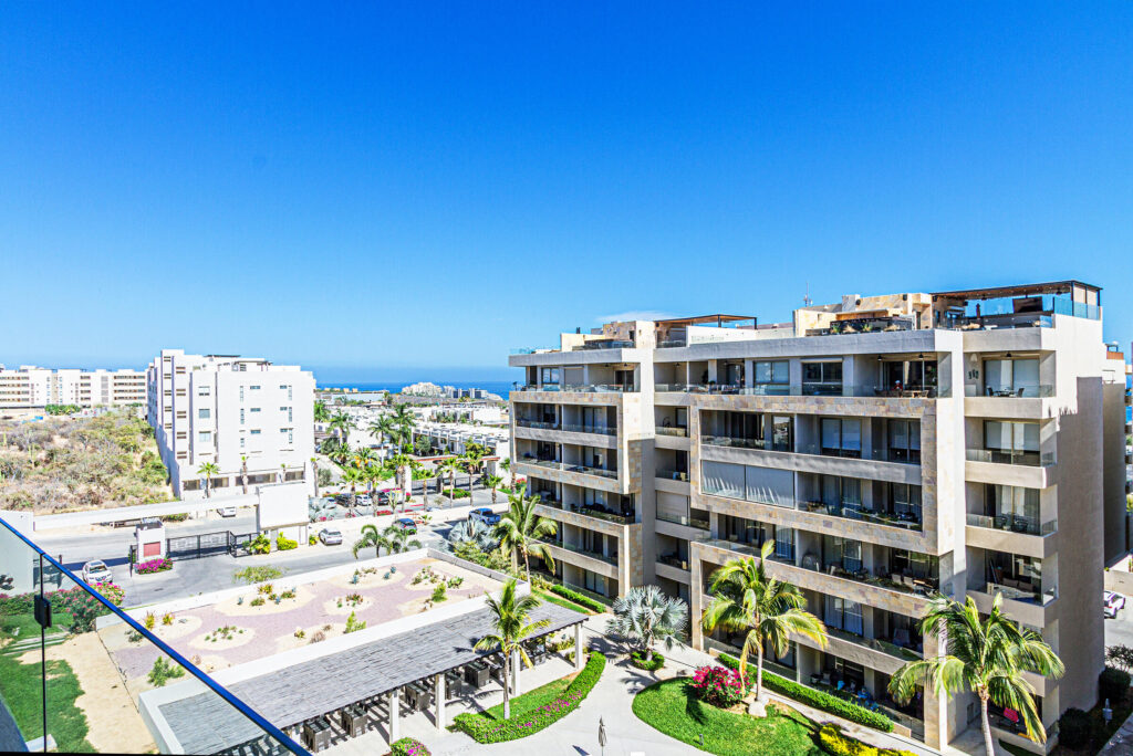 Los Cabos Vista Vela Iii Investment and lifestyle opportunity in the highly desirable Vista Vela Phase III, located in prime El Tezal. This well appointed 3-bedroom, 3-bathroom corner unit offers a coveted partial – Vista Vela lll, Cabo Corridor, Cabo Corridor, BS