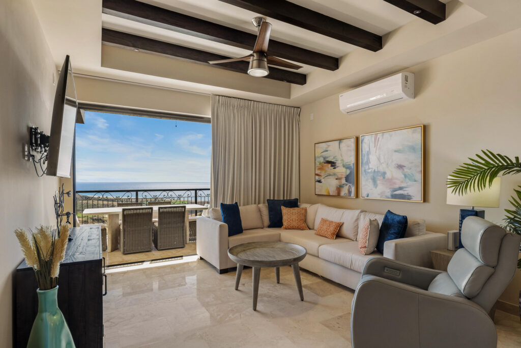 Los Cabos Vista Mare Condo for sale at Vista Mare in Cabo San Lucas, located on the ground floor and ready for delivery. This unit offers 128.03 m² total, distributed in 97.65 m² of interior space and 30.38 m² of terraces, providing comfortable and functional living areas. It features 2 bedrooms, 2 full bathrooms, living room, dining area, equipped kitchen, air conditioning, and a pleasant private patio, ideal for enjoying an exclusive outdoor space. It also includes 1 underground parking space. The development offers amenities such as a gym, 2 swimming pools, jacuzzi, and firepit, perfect for enjoying the Los Cabos lifestyle. An excellent option to live in, vacation, or invest in a high-demand real estate area. – Montemar, Cabo San Lucas, Cabo San Lucas, BS