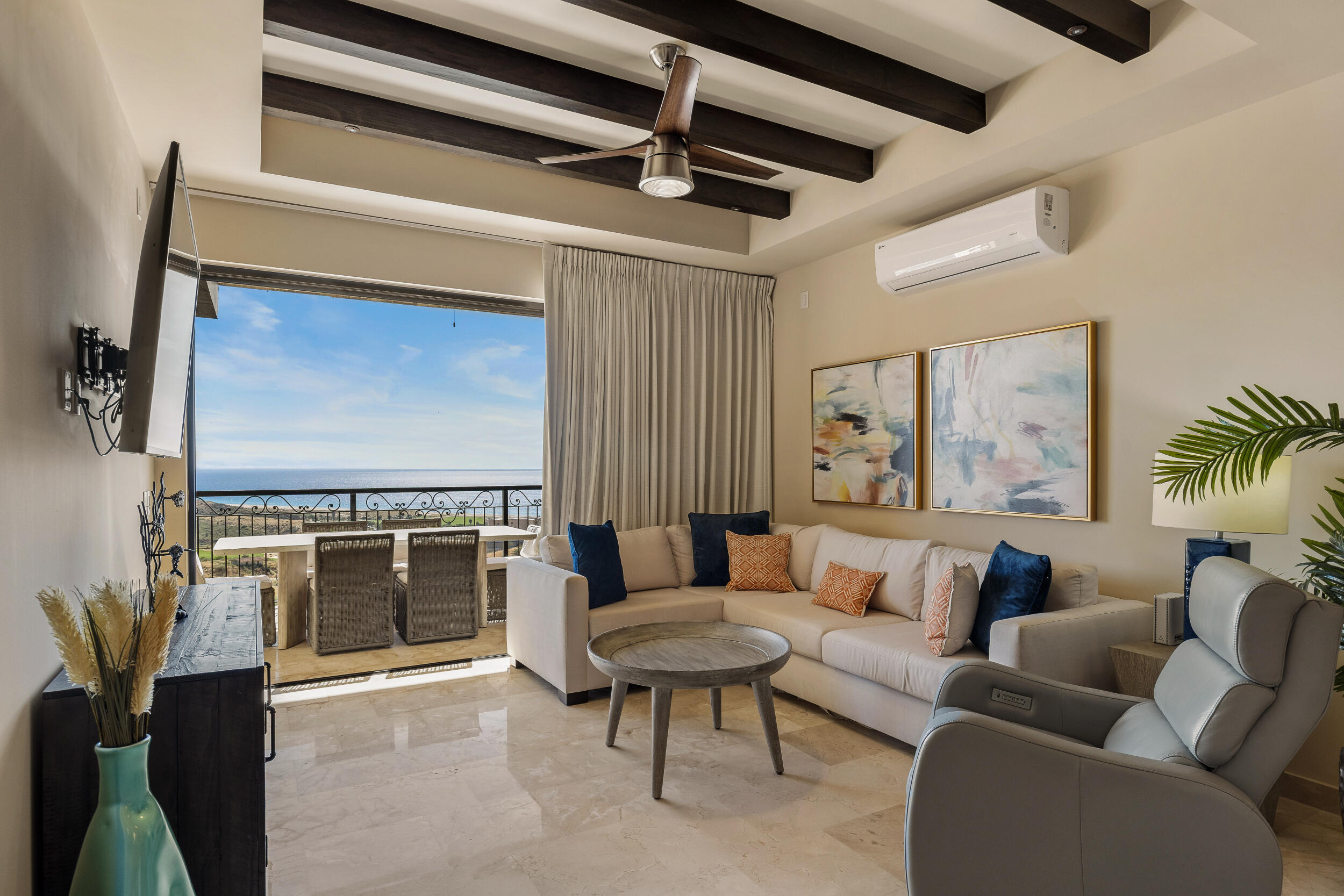 Los Cabos Vista Mare Condo for sale at Vista Mare in Cabo San Lucas, located on the ground floor and ready for delivery. This unit offers 128.03 m² total, distributed in 97.65 m² of interior space and 30.38 m² of terraces, providing comfortable and functional living areas. It features 2 bedrooms, 2 full bathrooms, living room, dining area, equipped kitchen, air conditioning, and a pleasant private patio, ideal for enjoying an exclusive outdoor space. It also includes 1 underground parking space. The development offers amenities such as a gym, 2 swimming pools, jacuzzi, and firepit, perfect for enjoying the Los Cabos lifestyle. An excellent option to live in, vacation, or invest in a high-demand real estate area. – Montemar, Cabo San Lucas, Cabo San Lucas, BS